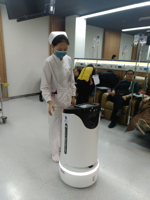 Больничный интеллектуальный сервисный робот